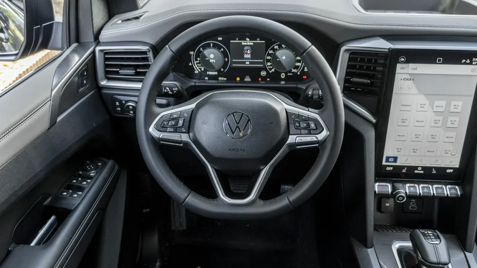 VOLKSWAGEN Amarok -
