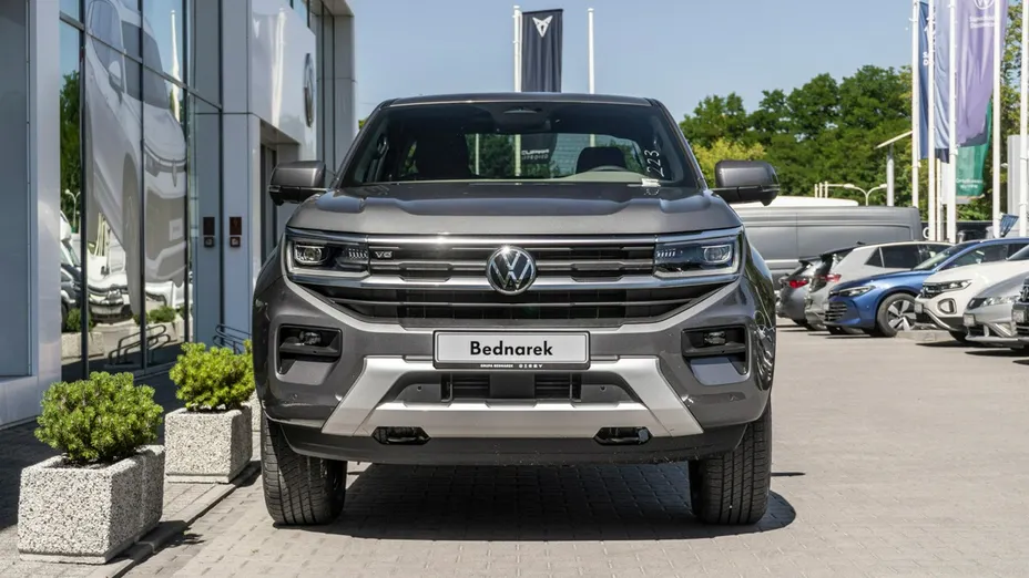 VOLKSWAGEN Amarok -