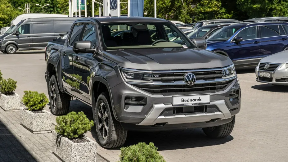 VOLKSWAGEN Amarok -
