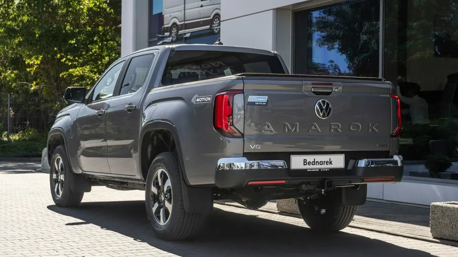 VOLKSWAGEN Amarok -