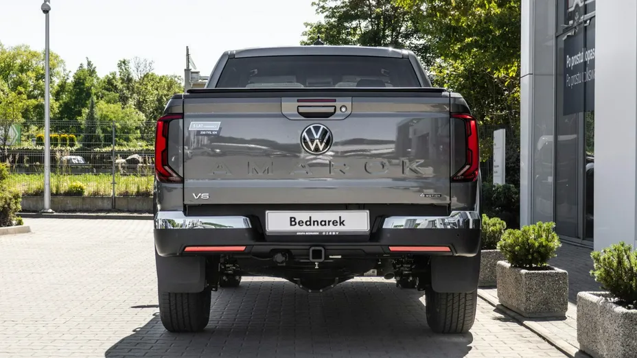 VOLKSWAGEN Amarok -