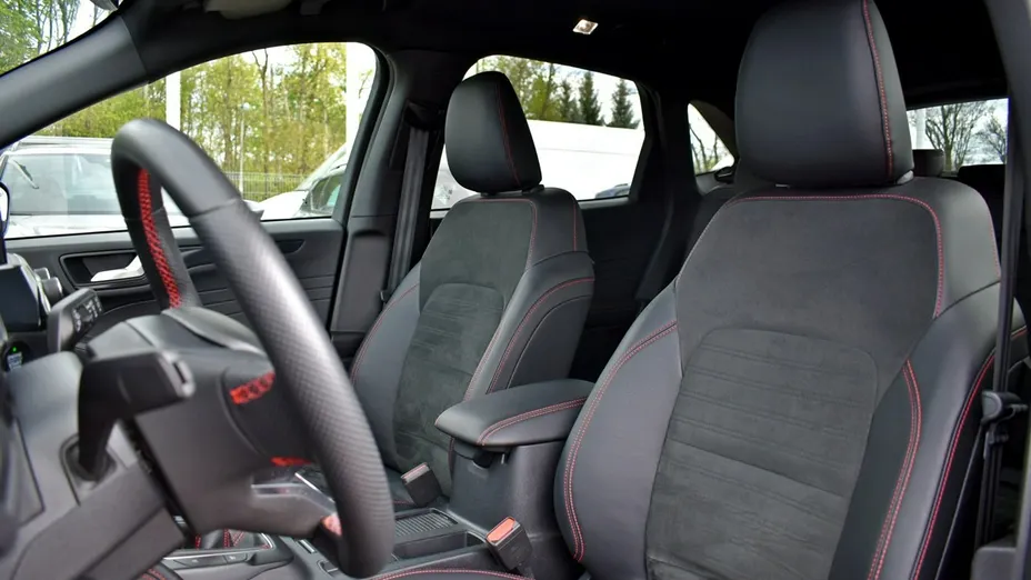 FORD Kuga -
