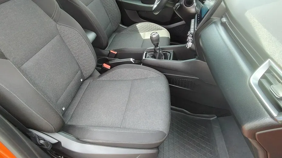 RENAULT Clio -