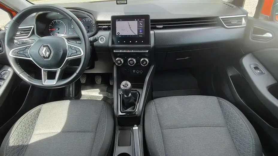 RENAULT Clio -