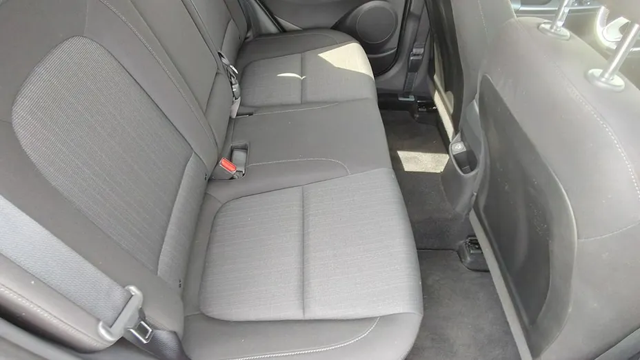 HYUNDAI Kona -