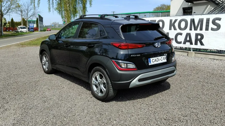 HYUNDAI Kona -