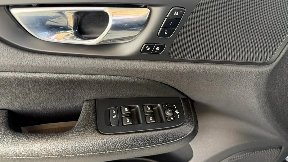 VOLVO S60 -
