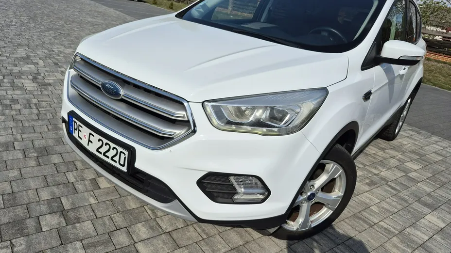 FORD Kuga -