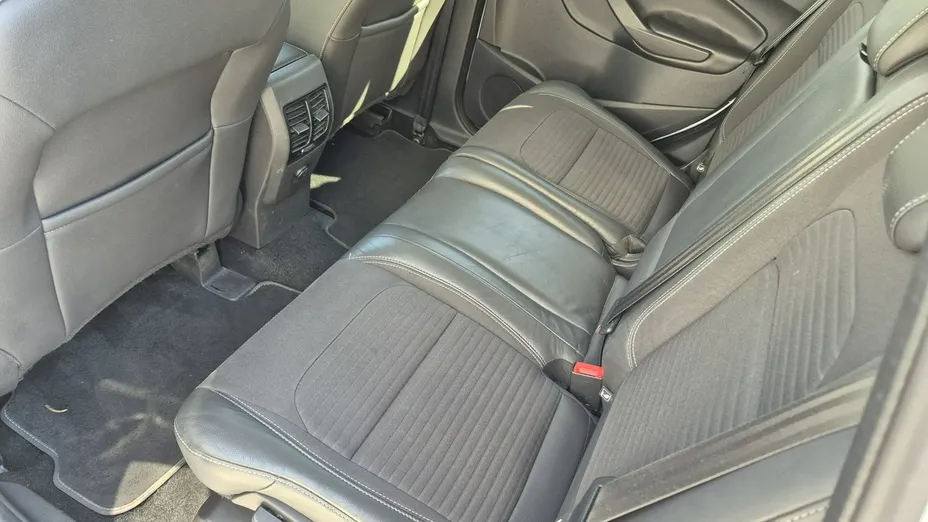 FORD Kuga -