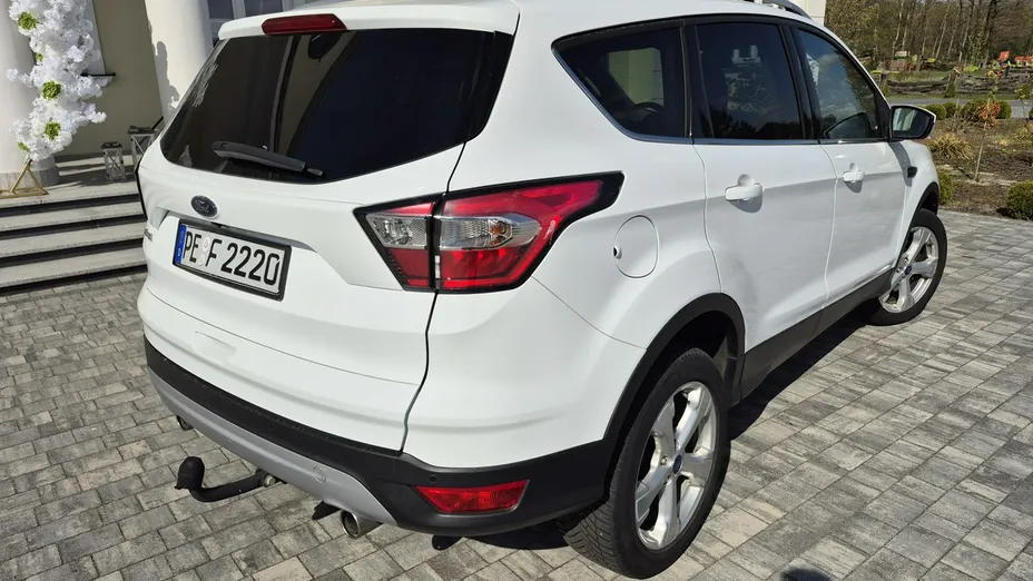 FORD Kuga -