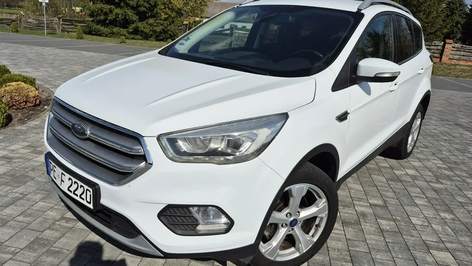 FORD Kuga -