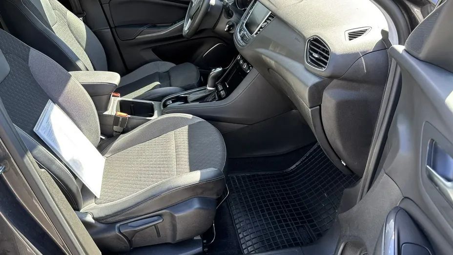OPEL Grandland X -