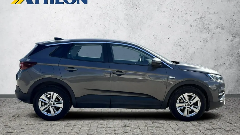 OPEL Grandland X -