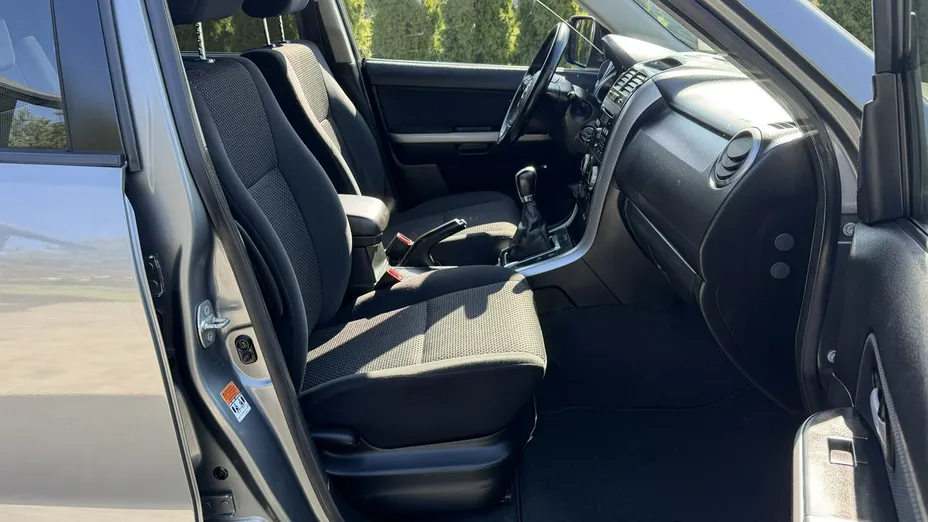SUZUKI Grand Vitara -