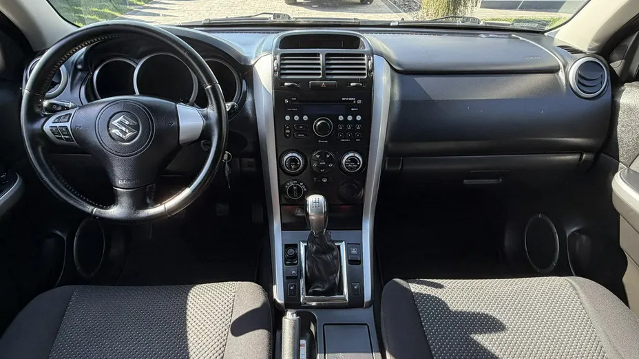 SUZUKI Grand Vitara -