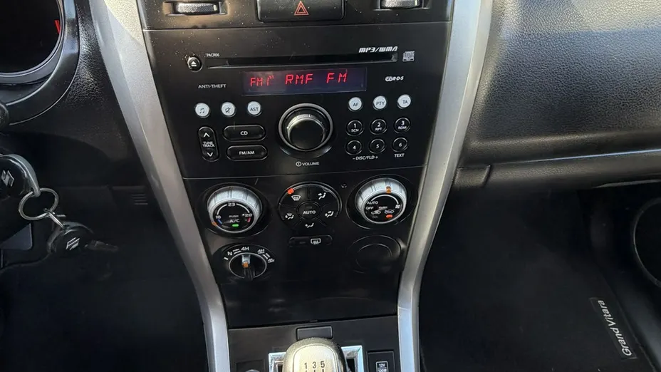 SUZUKI Grand Vitara -