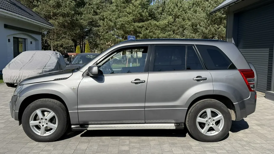 SUZUKI Grand Vitara -