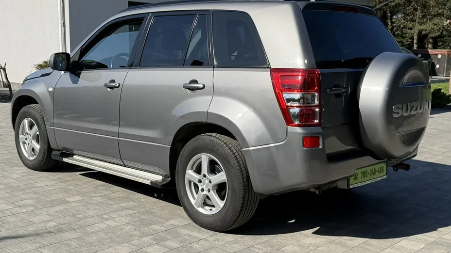 SUZUKI Grand Vitara -