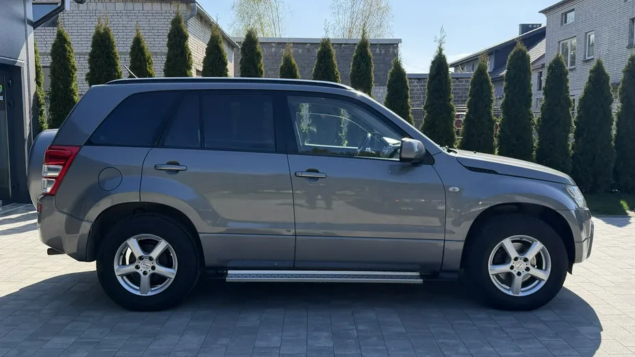 SUZUKI Grand Vitara -