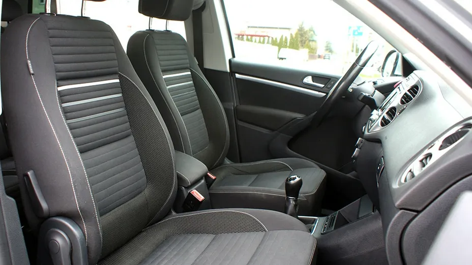 VOLKSWAGEN Tiguan -