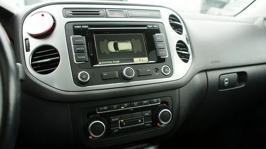 VOLKSWAGEN Tiguan -