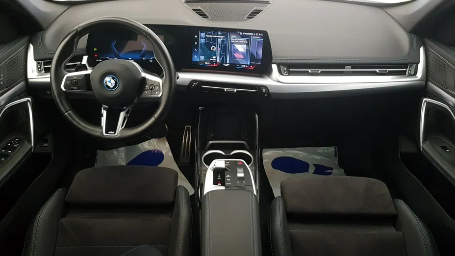 BMW iX1 -