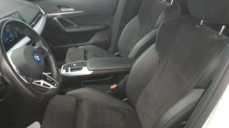 BMW iX1 -