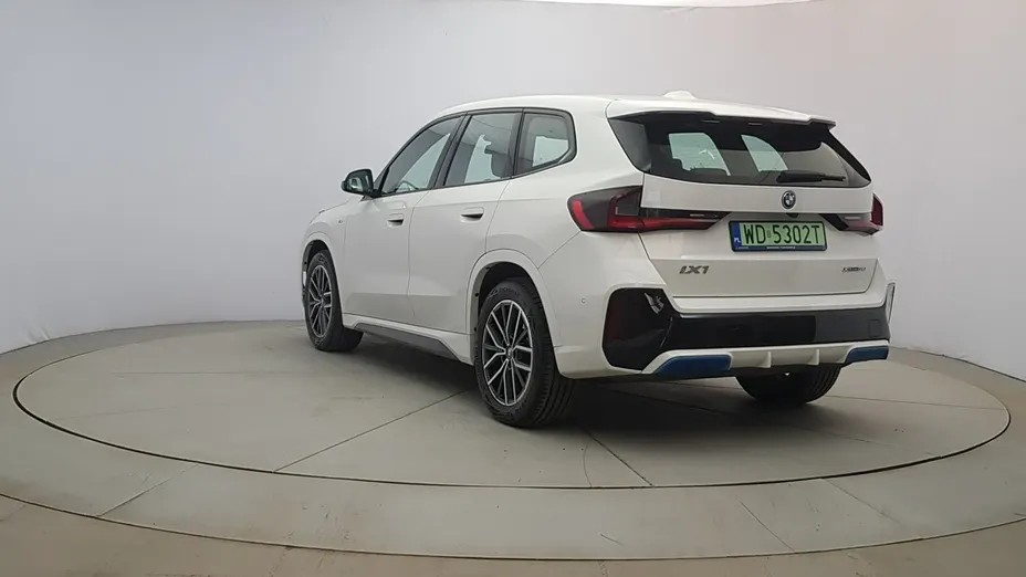 BMW iX1 -