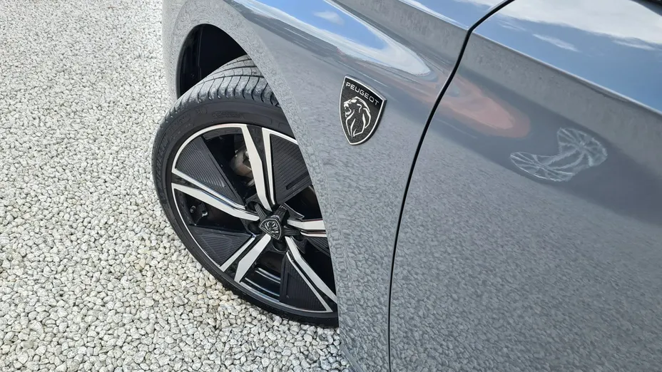 PEUGEOT 308 -