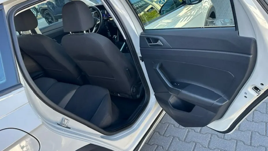VOLKSWAGEN Taigo -