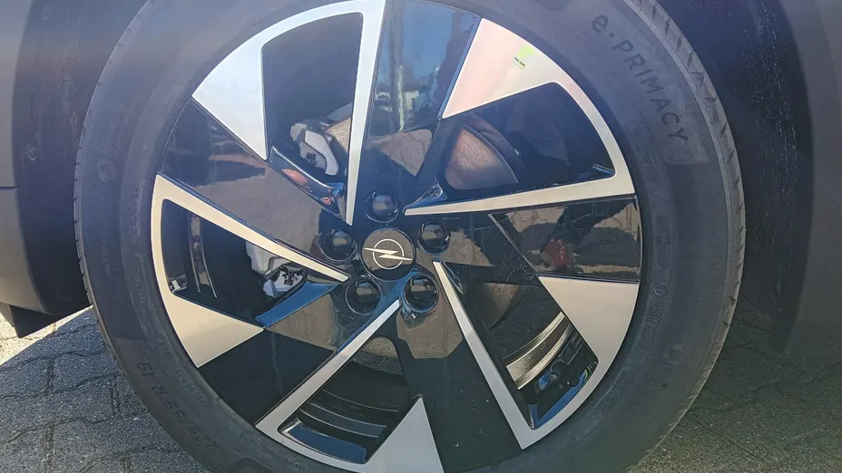 OPEL Grandland X -