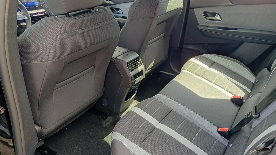 OPEL Grandland X -