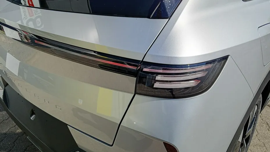 OPEL Grandland X -