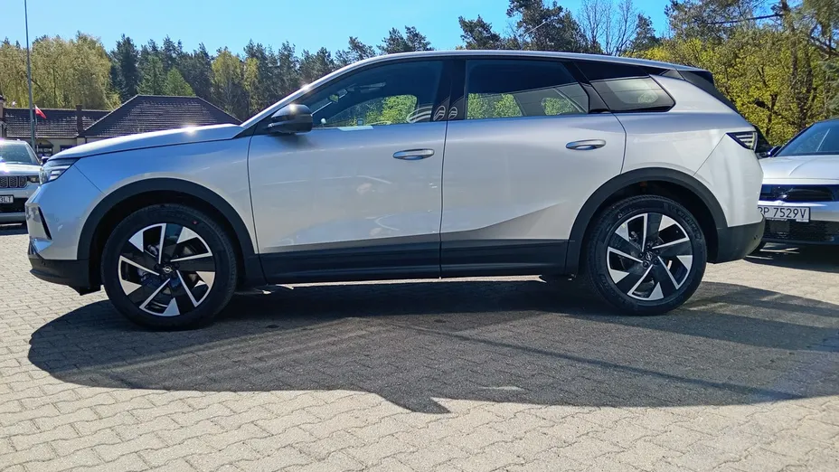 OPEL Grandland X -
