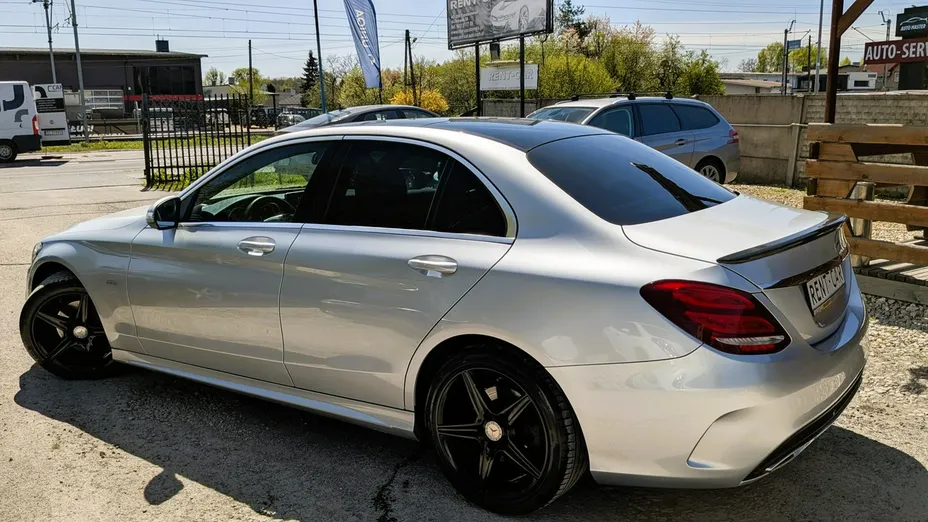 MERCEDES-BENZ C Klasa -