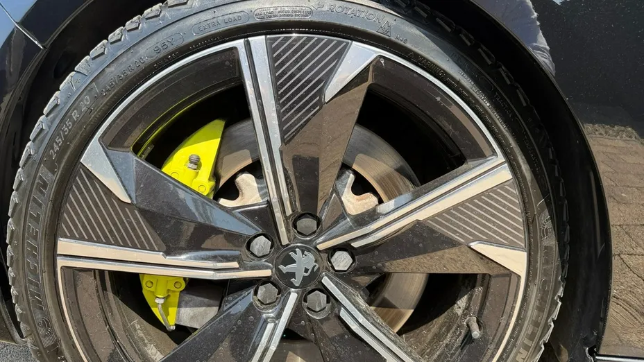 PEUGEOT 508 -