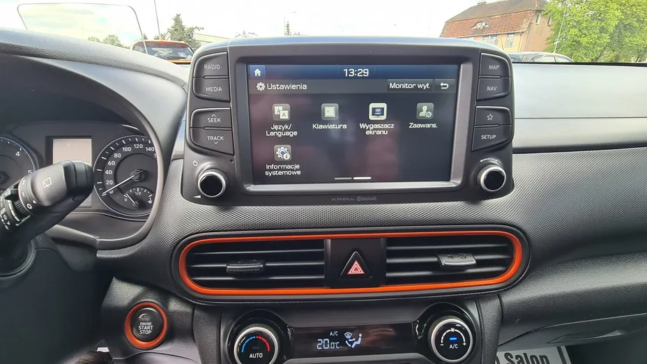 HYUNDAI Kona -