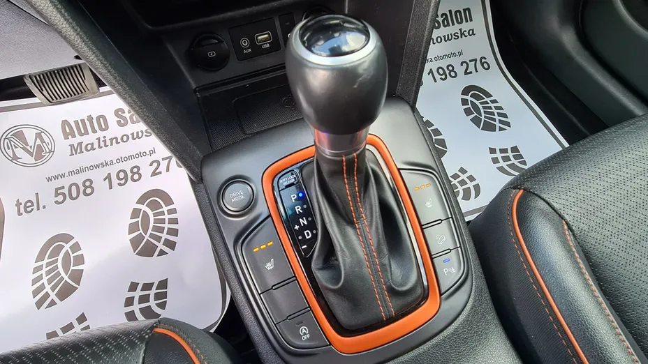 HYUNDAI Kona -