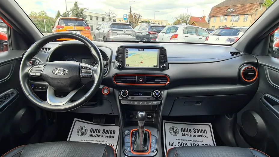 HYUNDAI Kona -