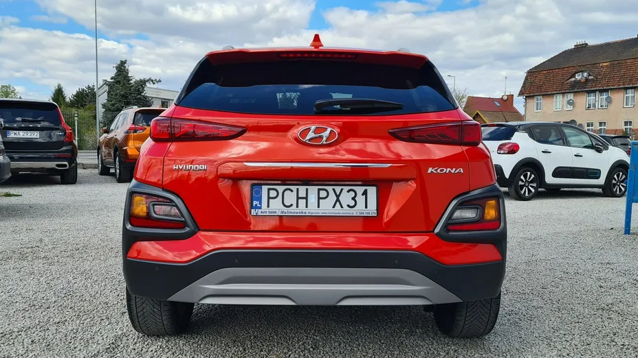 HYUNDAI Kona -