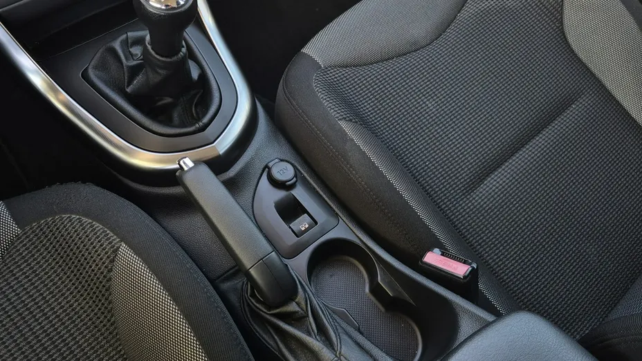 PEUGEOT 308 -