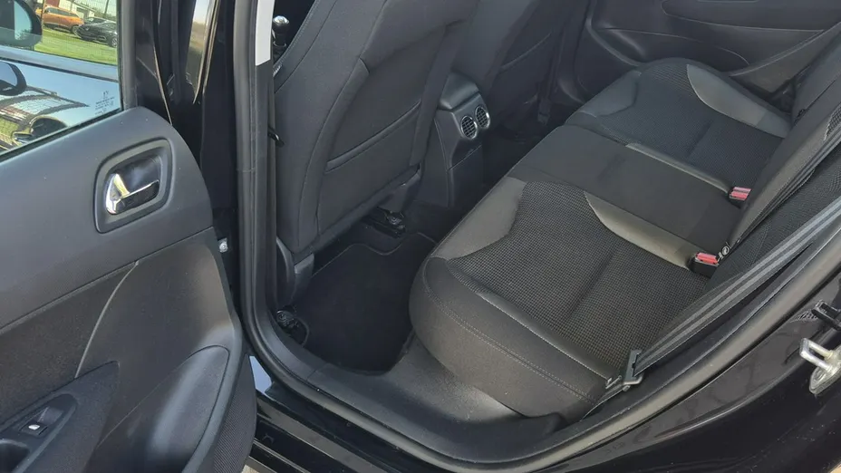 PEUGEOT 308 -
