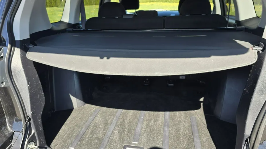 MITSUBISHI Outlander -