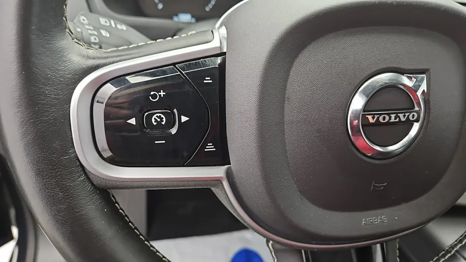 VOLVO XC90 -