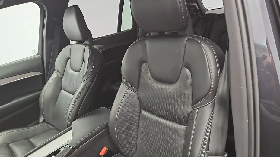 VOLVO XC90 -