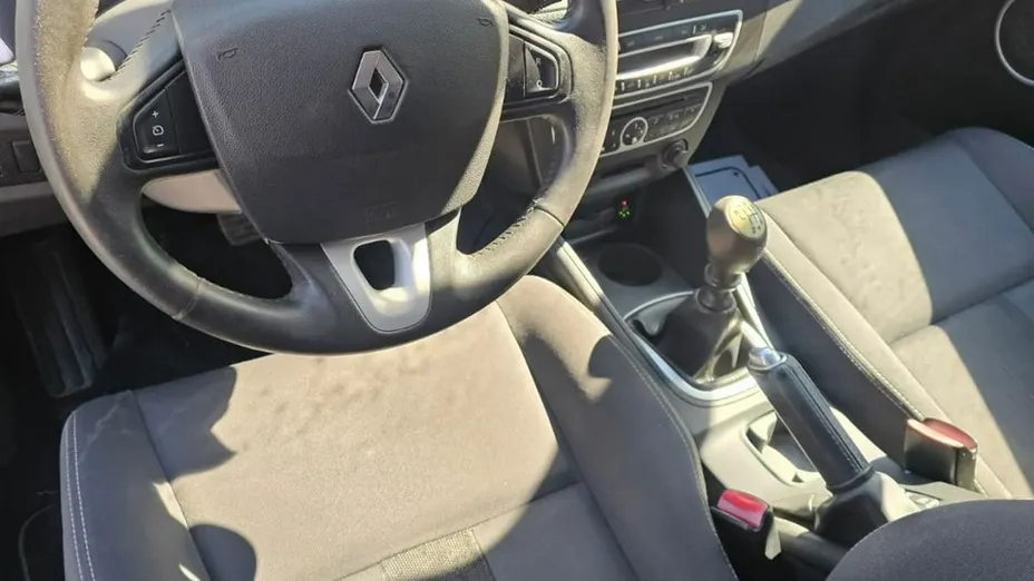 RENAULT Megane -