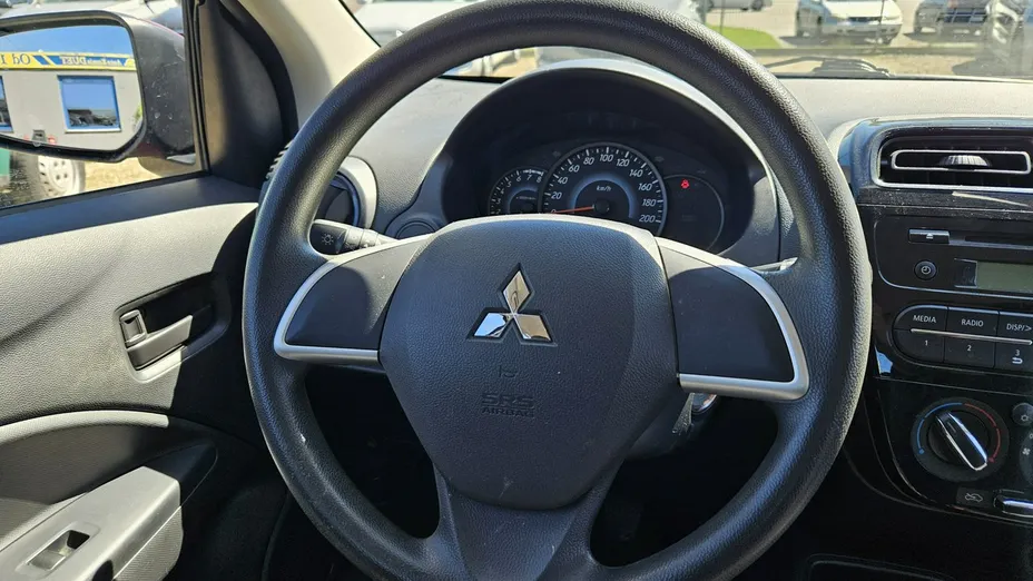 MITSUBISHI Space Star -