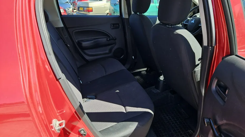 MITSUBISHI Space Star -