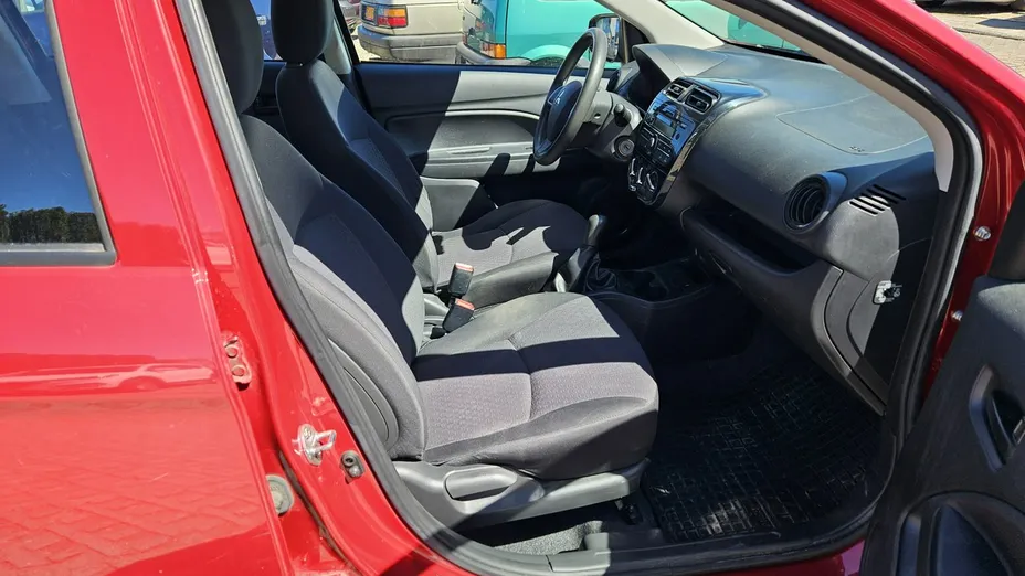 MITSUBISHI Space Star -