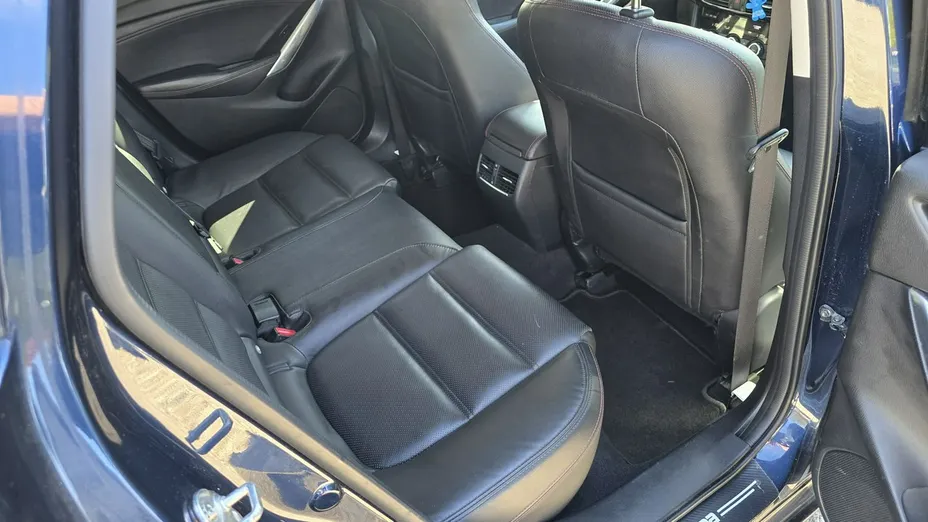 MAZDA 6 -